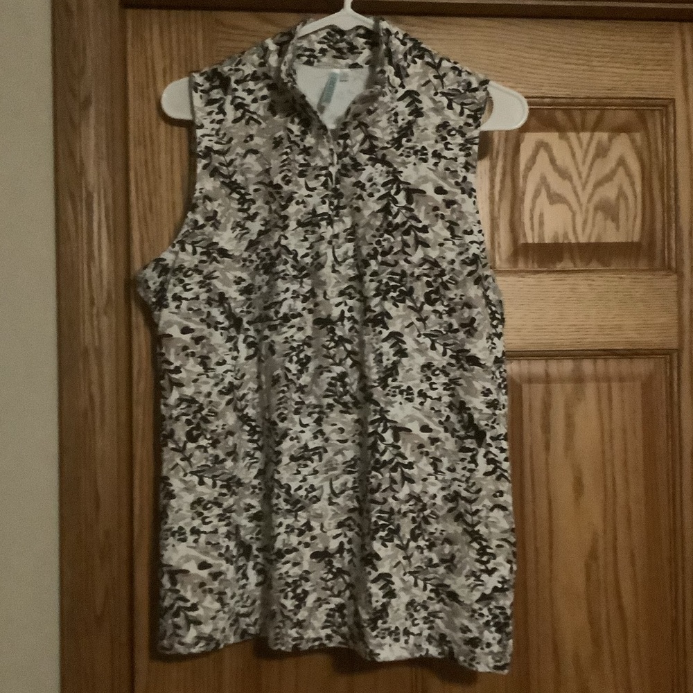 Preowned Beach Time By LuLu B Size XL Sleeveless Quarter Zip